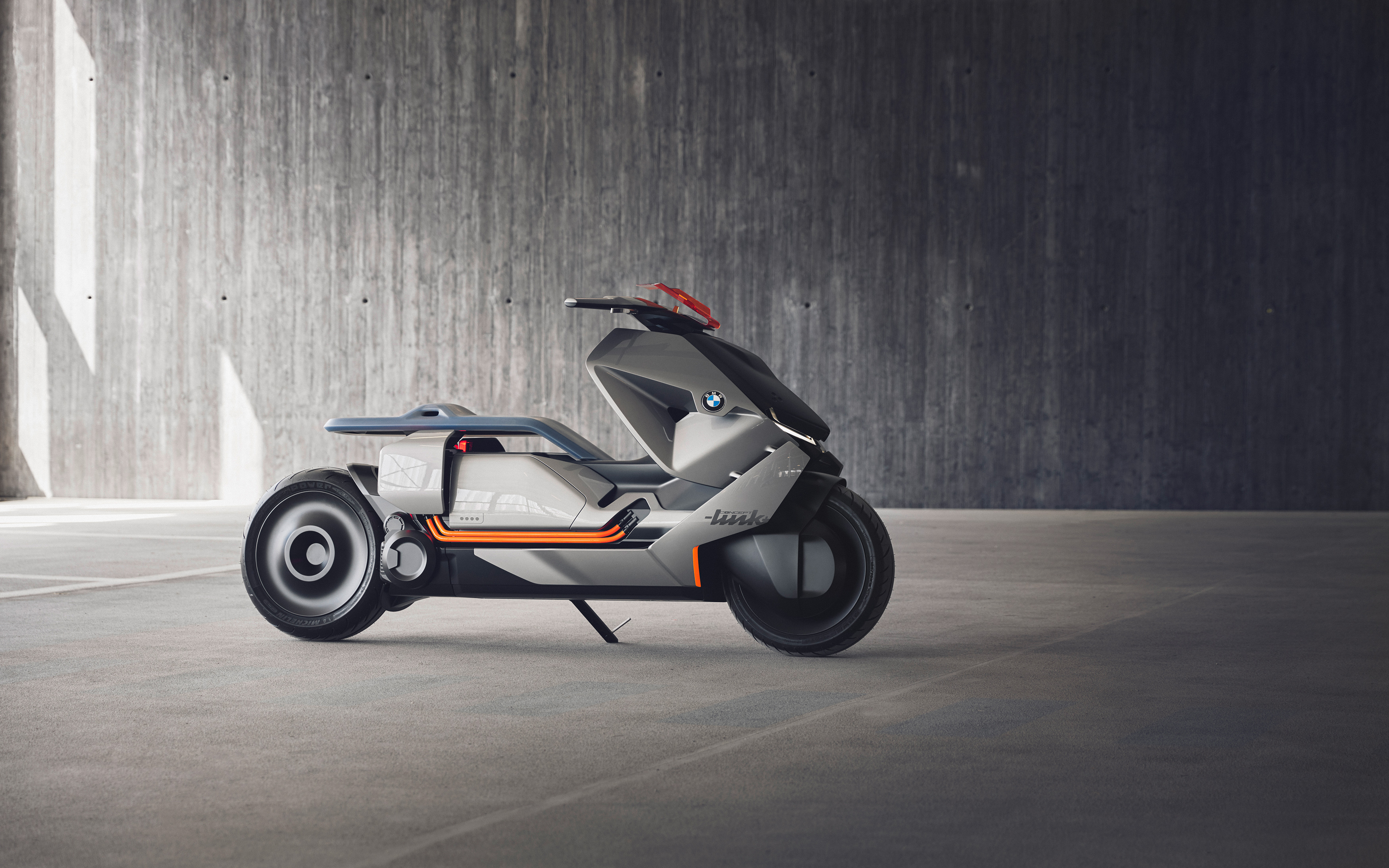 BMW Motorrad Concept Link Scooter1542015838